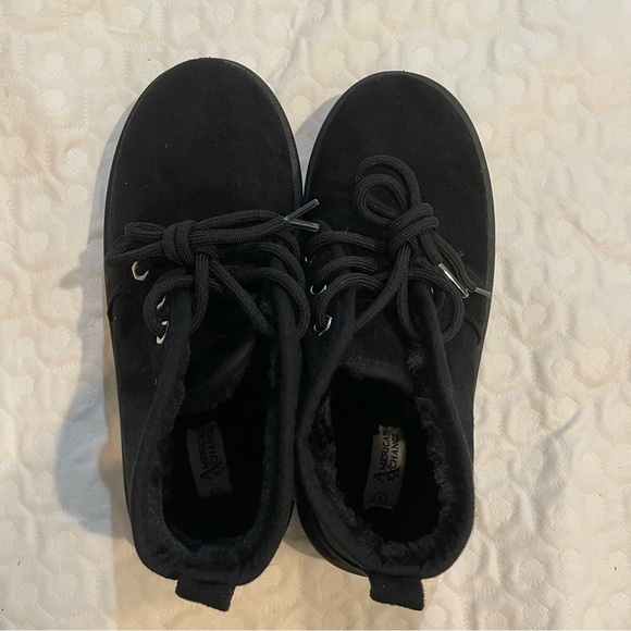 NWOT American EXchange Black Suede Booties Ankle Boots Women’s 5 - Picture 4 of 7